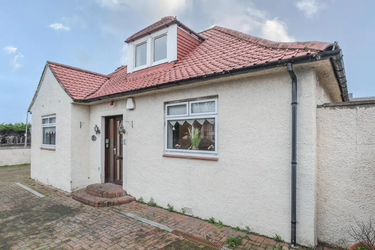 Prázdninový dům Beautiful 4 Bedroom Cottage - Free Parking Edinburgh