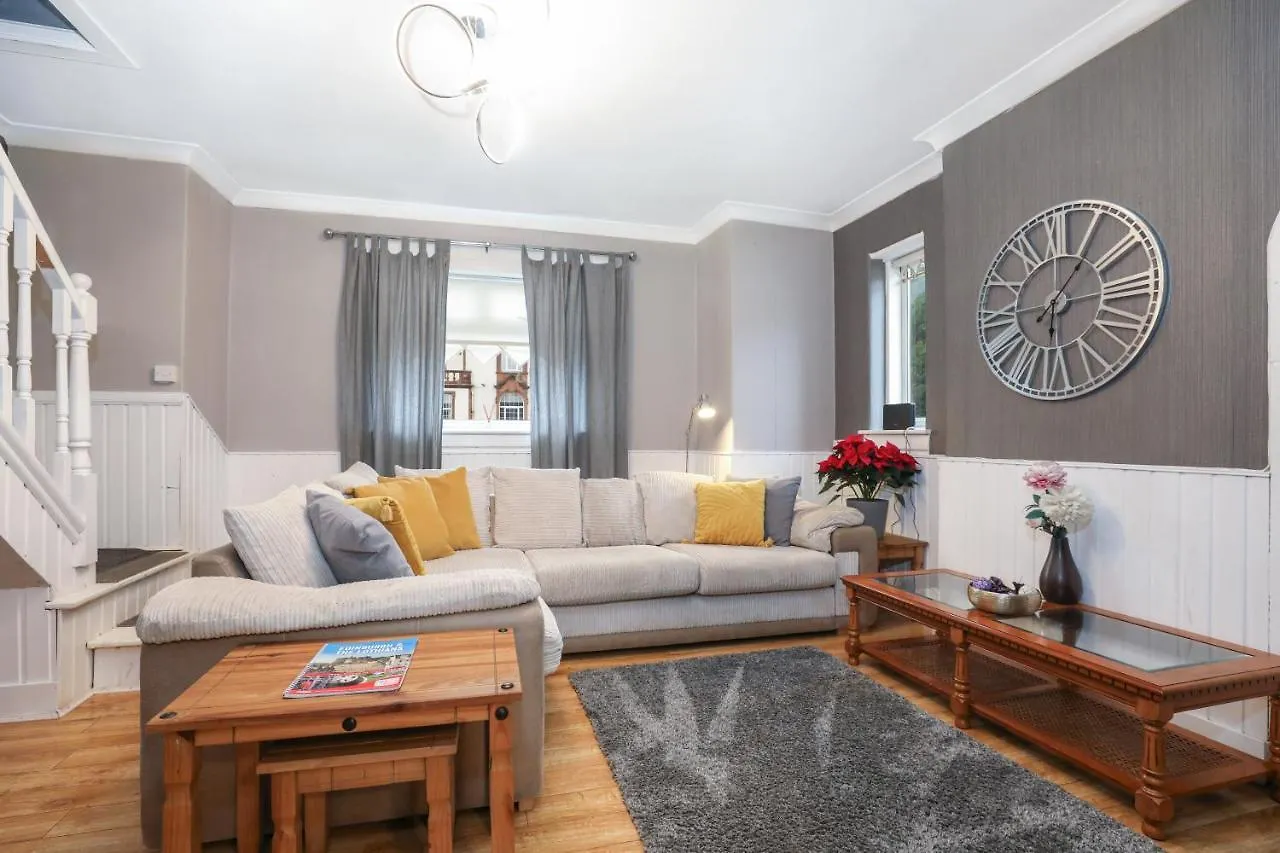 Prázdninový dům Beautiful 4 Bedroom Cottage - Free Parking Edinburgh